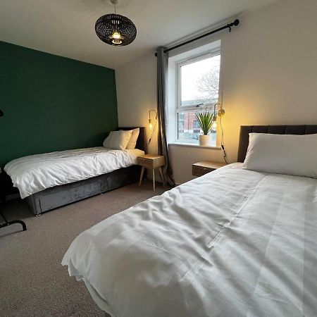 Beautiful 4-Bed House In Lincoln- Close To Centre Exterior photo